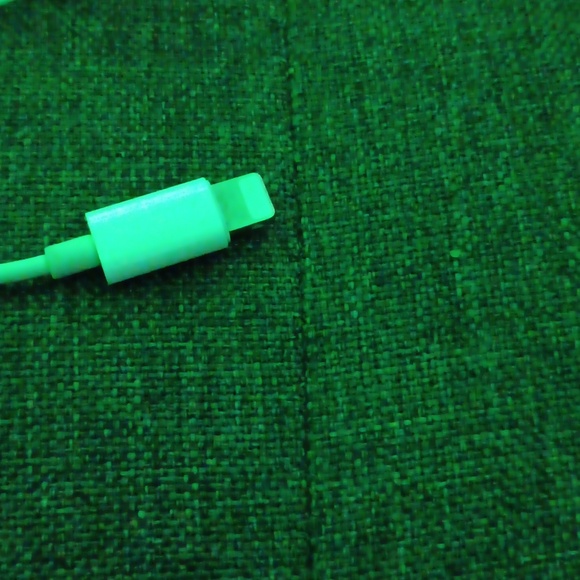 Apple string headphones - Picture 2 of 4